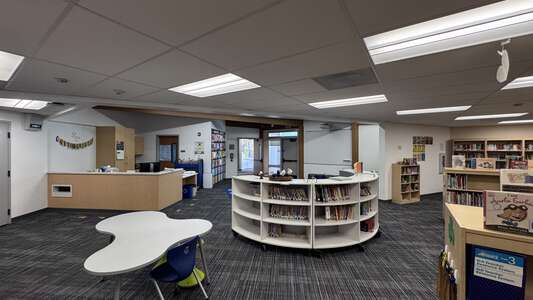 Stone Creek Elementary School Library in Irvine