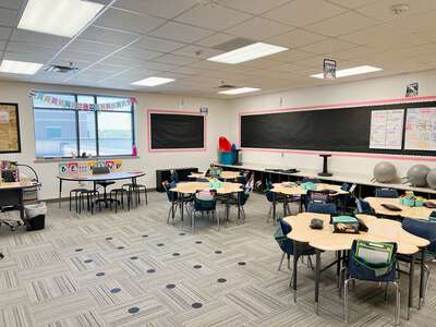 Sunset Valley Elementary School Classroom Standard in Fort Worth