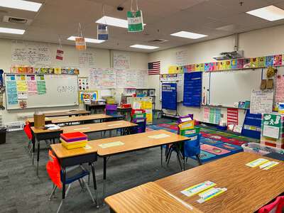 Bunker - Berkeley L. Elementary School Classroom Standard in Las Vegas