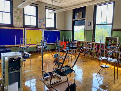 Hamilton - Alexander Hamilton Elementary School Classroom Standard in Chicago