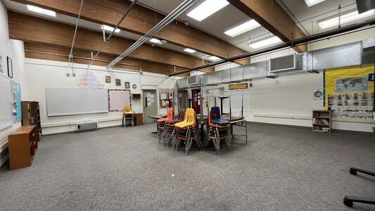 Kilo Middle School Classroom Standard in Auburn