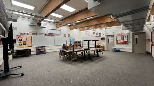 Kilo Middle School Classroom Standard in Auburn