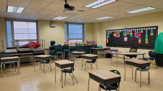 Lawton - Henry Ware Lawton Site Classroom Standard in Philadelphia