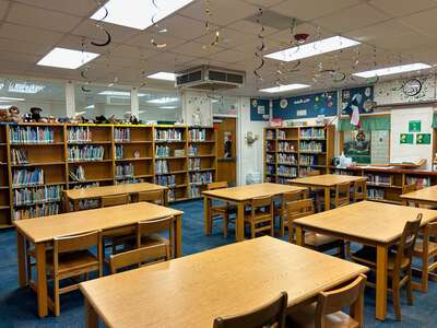 WM Green Elementary School Library in Fort Worth