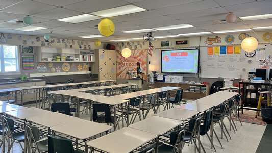 Marsh Junior High School Classroom Standard in Chico