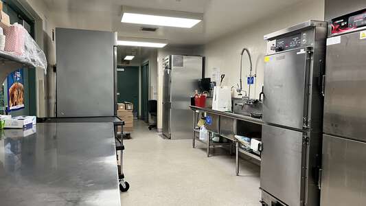 Pioneer Elementary School Kitchen in Union City