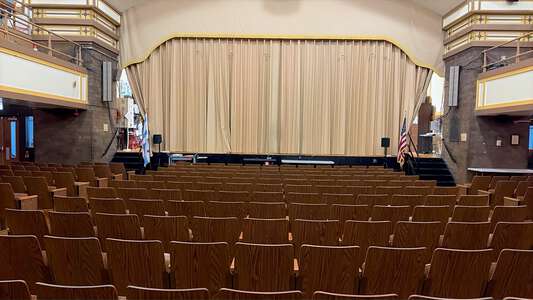 Nobel - Alfred Nobel Elementary School Assembly Hall in Chicago 5