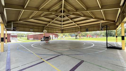 Mary Giella Elementary School Outdoor Covered Area in Spring Hill