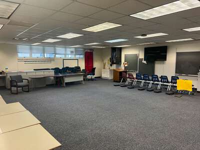 Hellen Caro Elementary School Classroom Standard in Pensacola