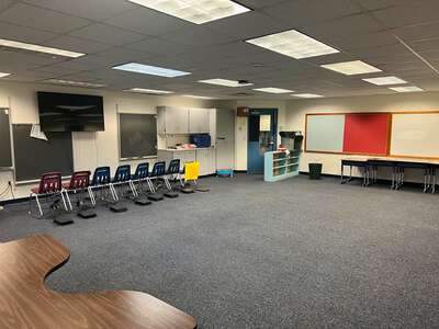 Hellen Caro Elementary School Classroom Standard in Pensacola