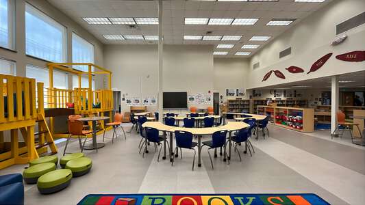 Hope-Hill Elementary School Media Center in Atlanta 1