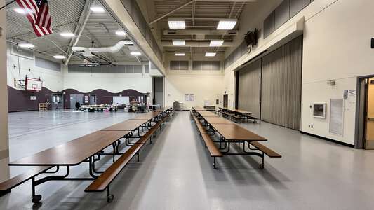Redmond Elementary School Commons (Cafeteria) in Redmond