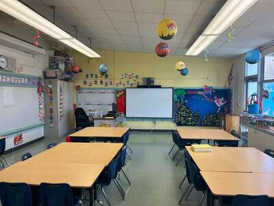 Kenwood K-8 Center Classroom Standard in Miami