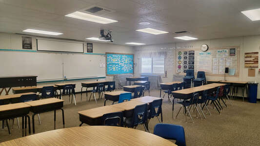Elbow Creek Elementary School Classroom Standard in Visalia