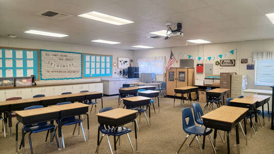 Elbow Creek Elementary School Classroom Standard in Visalia