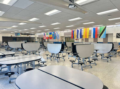 Powell Elementary School Cafeteria in Powell 4