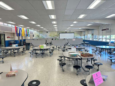 Powell Elementary School Cafeteria in Powell 2