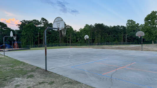 Hanahan Elementary School Outdoor Basketball Courts in Hanahan
