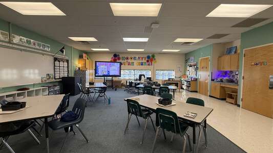 South Hi Mount Elementary School Classroom Standard in Fort Worth