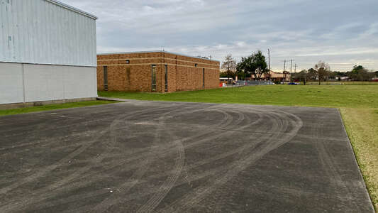 Jensen Elementary School Outdoor Basketball Courts in Pasadena