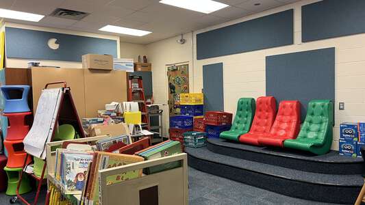 Richard J Wilson Elementary School Library in Fort Worth 4