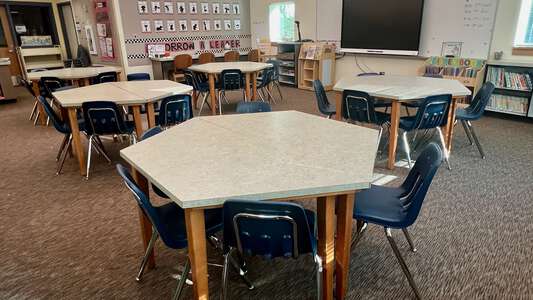 Rose Hill Elementary School Library in Kirkland 5