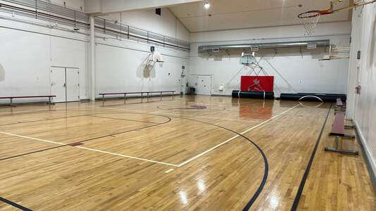 Los Arboles Middle School Gym in Marina