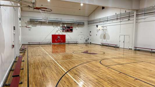 Los Arboles Middle School Gym in Marina