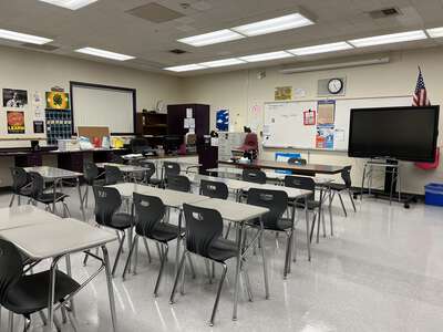 Plaza Robles High School Classroom Standard in Stockton