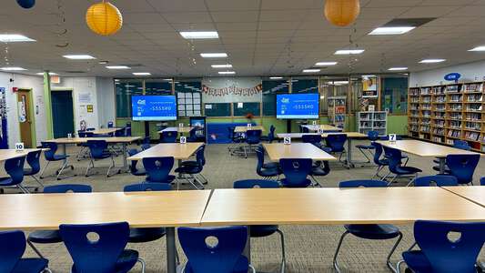 Plaza Middle School Library in Virginia Beach 3