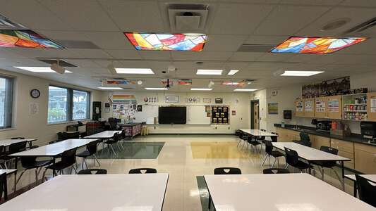 Explorer K-8 Classroom Standard in Spring Hill 3