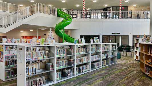 Rolling Hills Elementary Library in Fort Worth