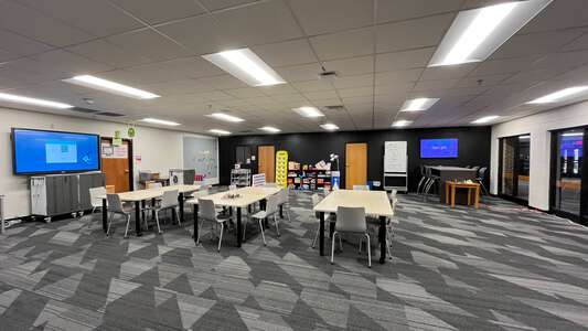Coppell Middle School East Library - CMSE in Coppell 3