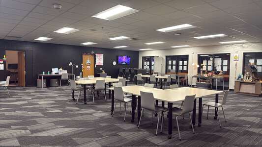 Coppell Middle School East Library - CMSE in Coppell 5
