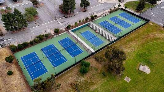 Independence High School (ESUHSD) Tennis Courts in San Jose 1