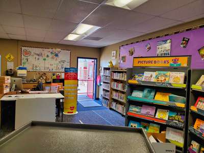 Lakeside Farms Elementary Library in Lakeside