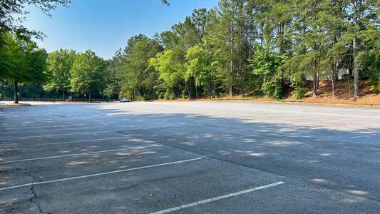 Chattahoochee Elementary School Parking Lot - Large in Duluth