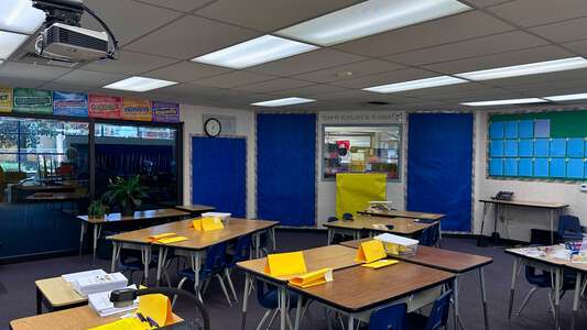Hidden Hills Elementary School Classroom Standard in Laguna Niguel