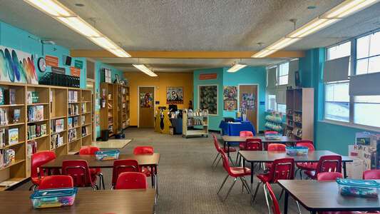 John W. Carpenter Elementary School Library in Dallas