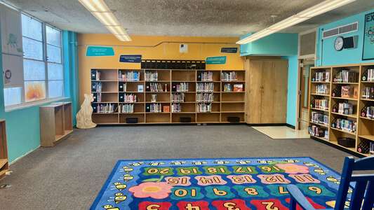 John W. Carpenter Elementary School Library in Dallas