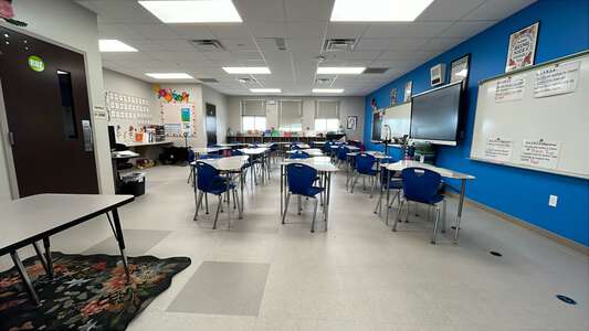 South Pointe Elementary School Classroom Standard in Winter Haven 4