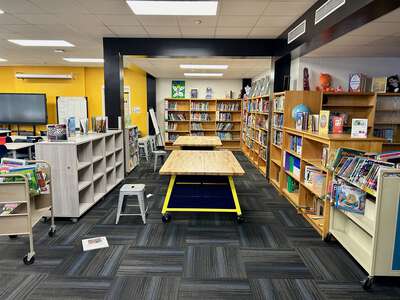 S S Conner Elementary School Library in Dallas 4