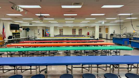 Berkeley Lake Elementary School Cafeteria in Duluth