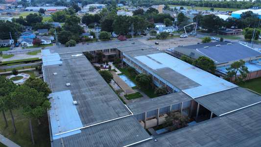 Riverdale High School Courtyard in Jefferson 3