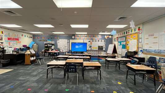 Spaght Science and Communications Magnet Elementary School Classroom Standard in Wichita 2