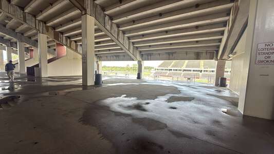 Doggett Stadium & Natatorium Visitor Concession in Beaumont 3