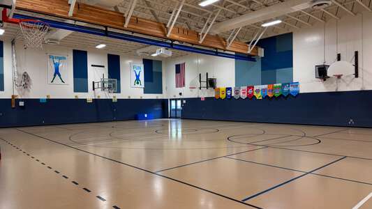 Gubser Elementary School Gym in Keizer