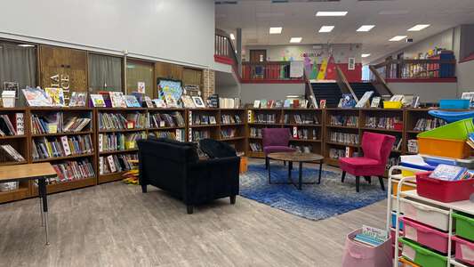 Wiley Post Elementary School Media Center in Oklahoma City 4