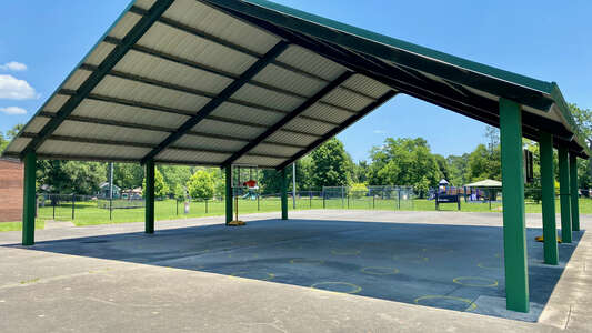 Lyons Elementary Outdoor Basketball Courts in Houston
