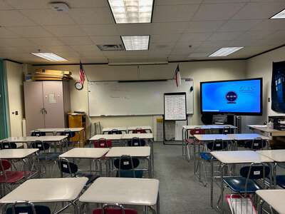 xRobinson School of Businesss and Management at Yvonne A Ewell Townview Center Classroom Standard in Dallas